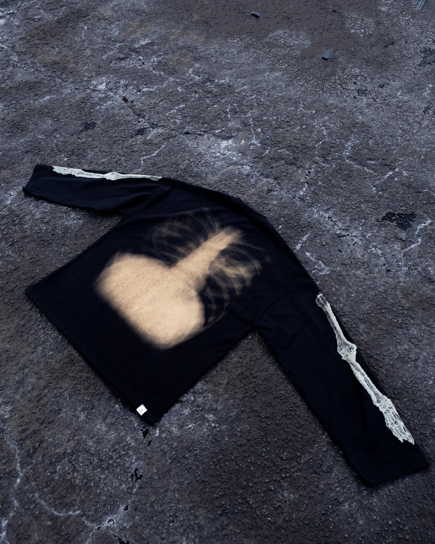 SKELETON LONG SLEEVE