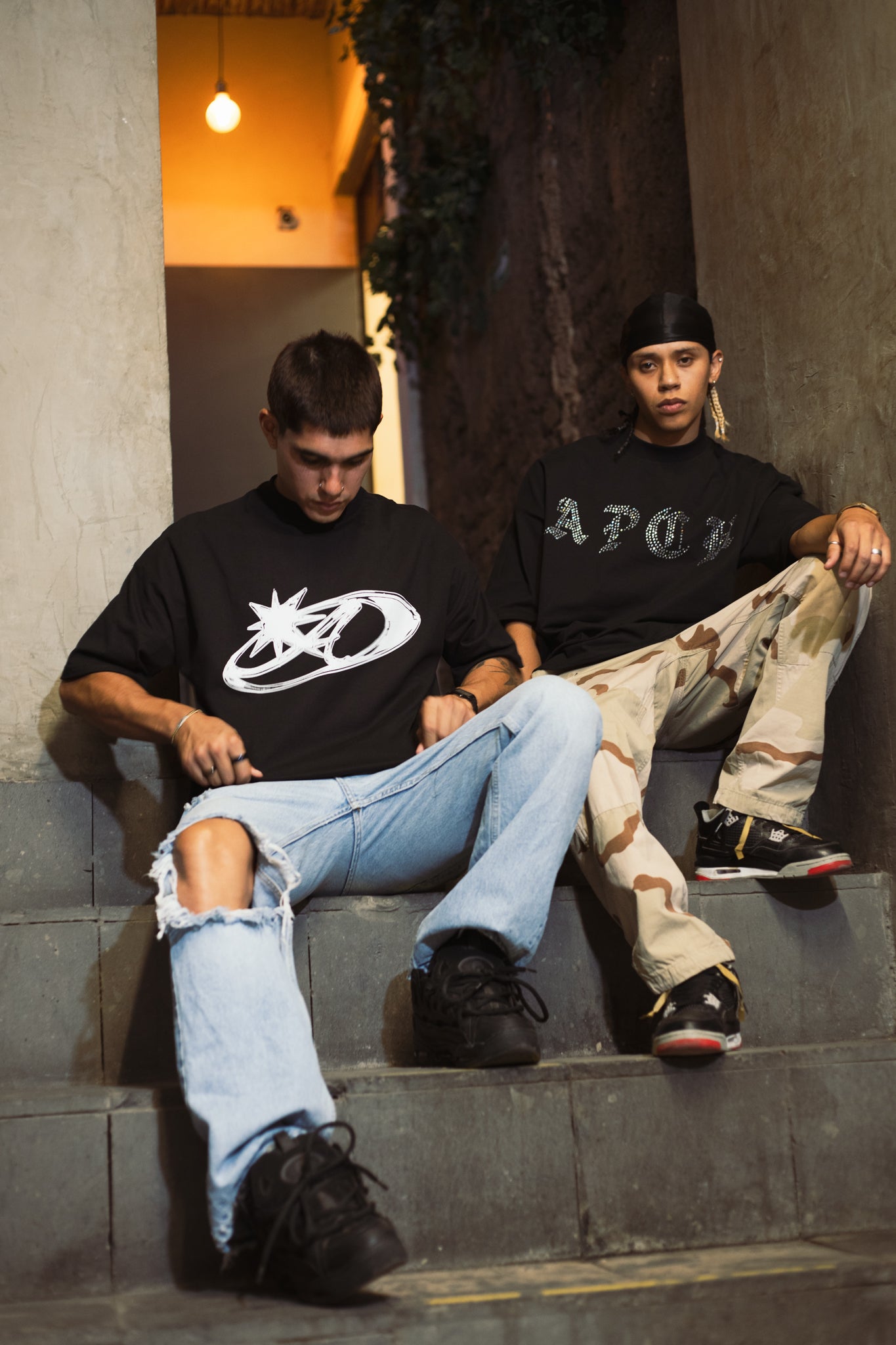 APCH LOGO BLACK T SHIRT